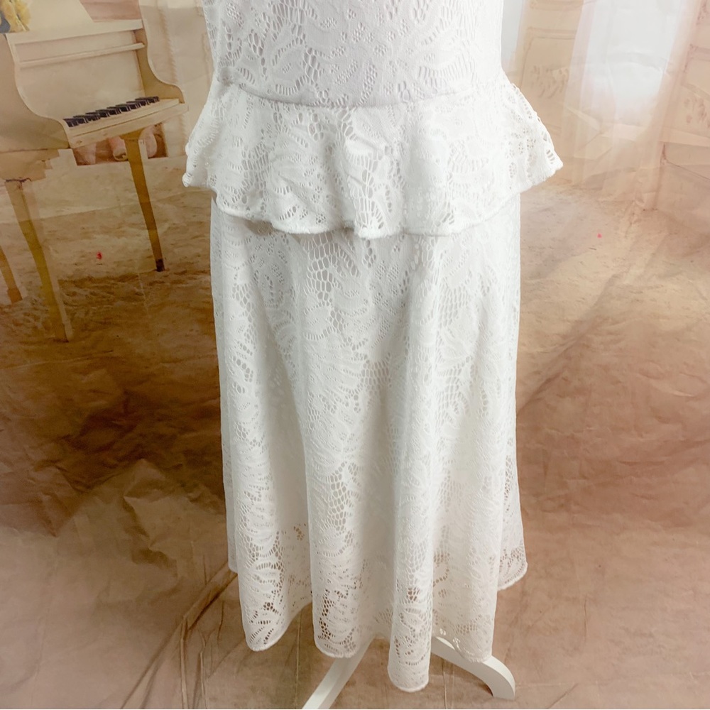 NEW Lilly Pulitzer Lace White Nolea Peplum Dress - Picture 6 of 11